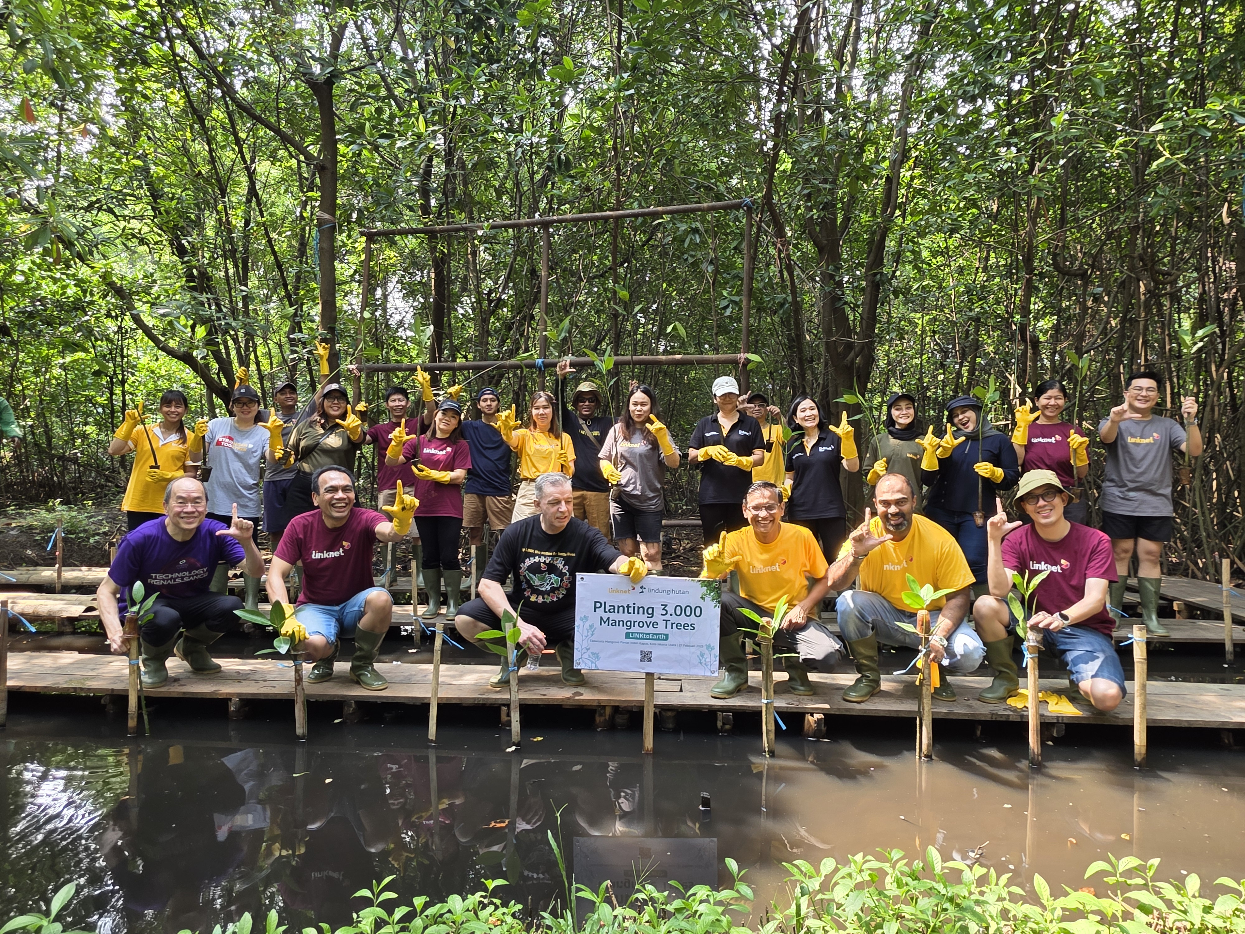 Centratama Group and Linknet to Enhance Broadband Connectivity Across Indonesia